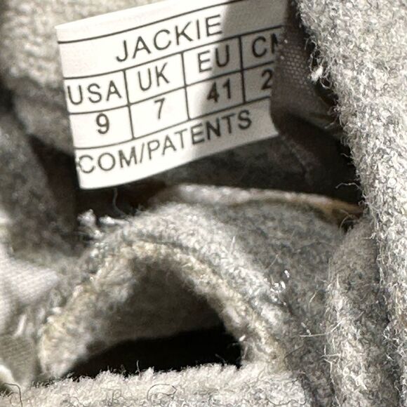 Amazon.com: Vionic JACKIE0516M Jackie Light Grey Flannel 6 M  Vionic Jackie Women\'s Gray Quilted Flannel Adjustable Supportive Slippers Size 9